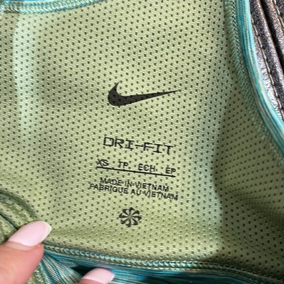 Nike Dri-FIT Girls Light Support Sports Bra - Picture 6 of 6